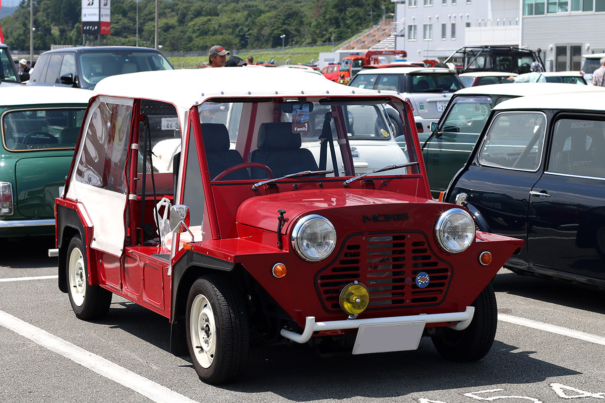 クラシックミニ フェスティバル2017_駐車場のミニ_その1