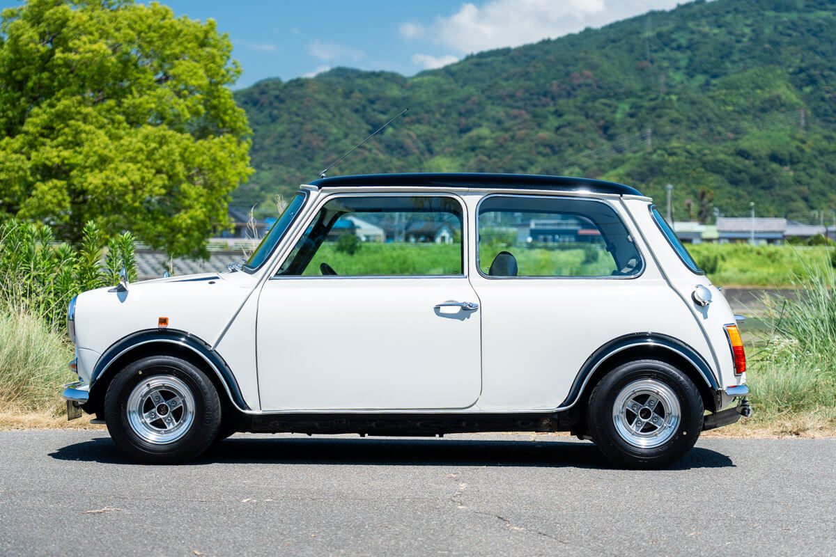 ローバーミニ 1000 ボーイズレーサー 5速 LHD
