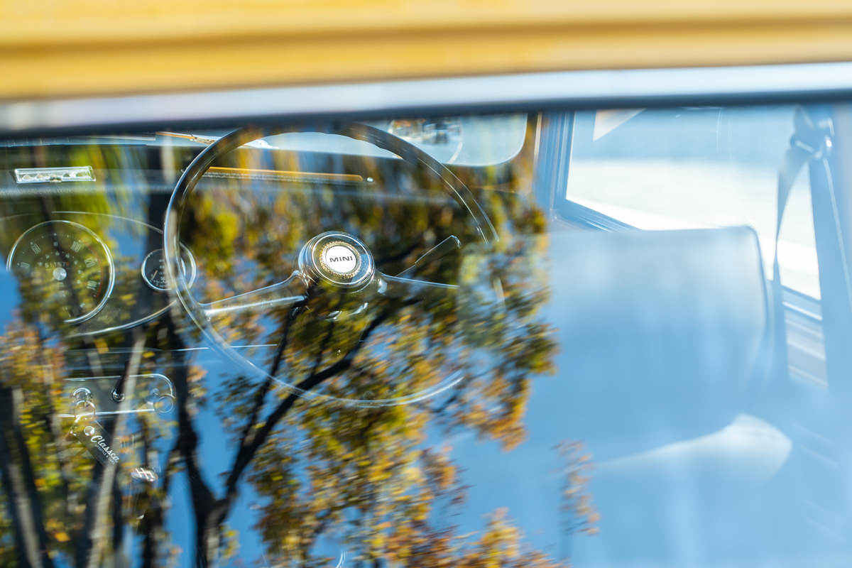 ローバーミニ 1000 MK-3スタイル