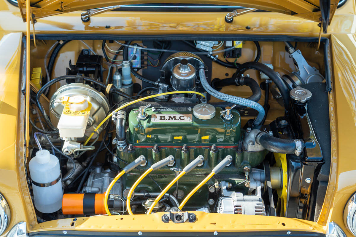 ローバーミニ 1000 MK-3スタイル