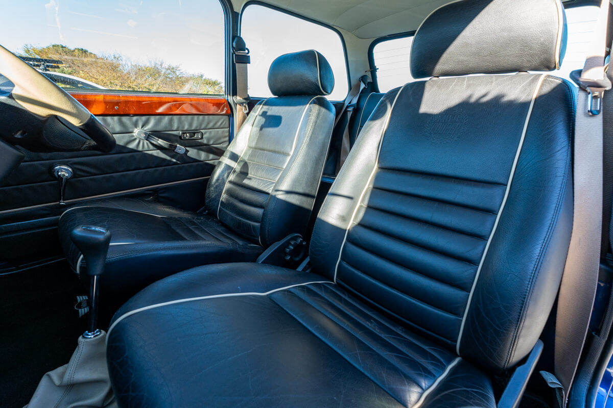 ローバーミニ クーパー タヒチブルー