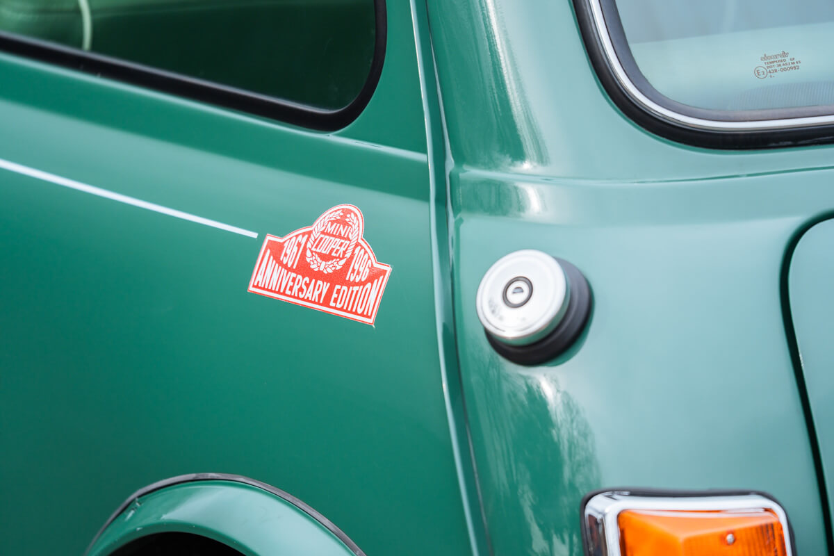 ローバーミニ 35周年アニバーサリー