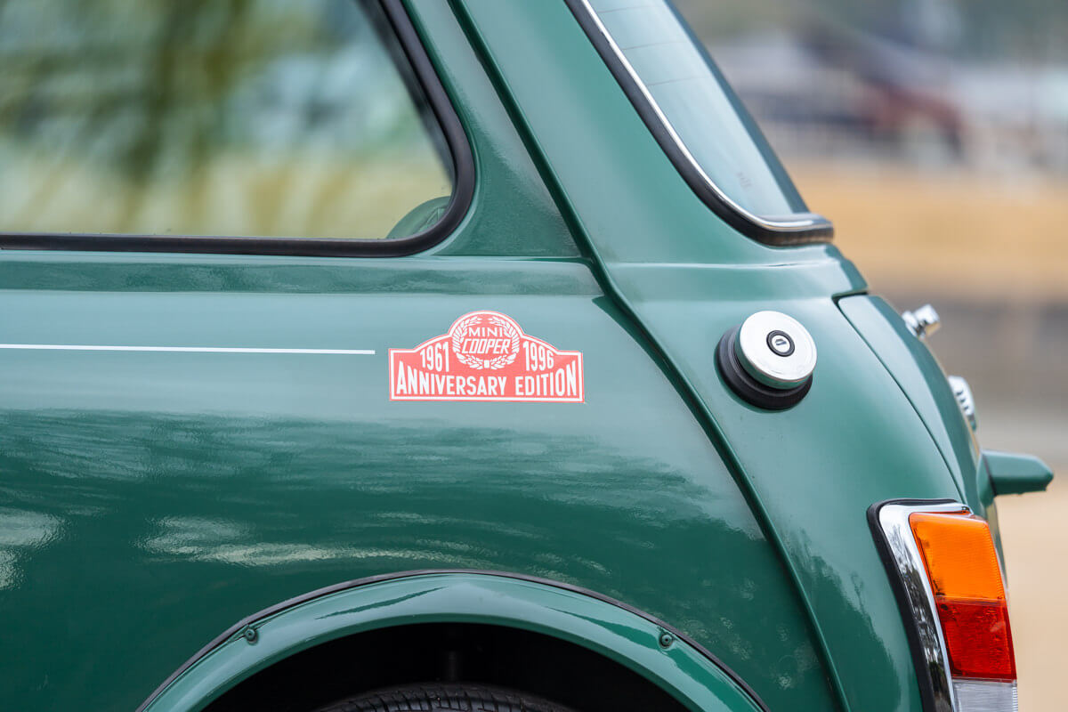 ローバーミニ 35周年アニバーサリー