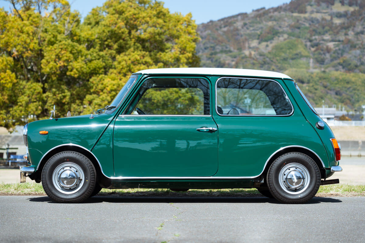 ローバーミニ 1000 クラシックスタイル