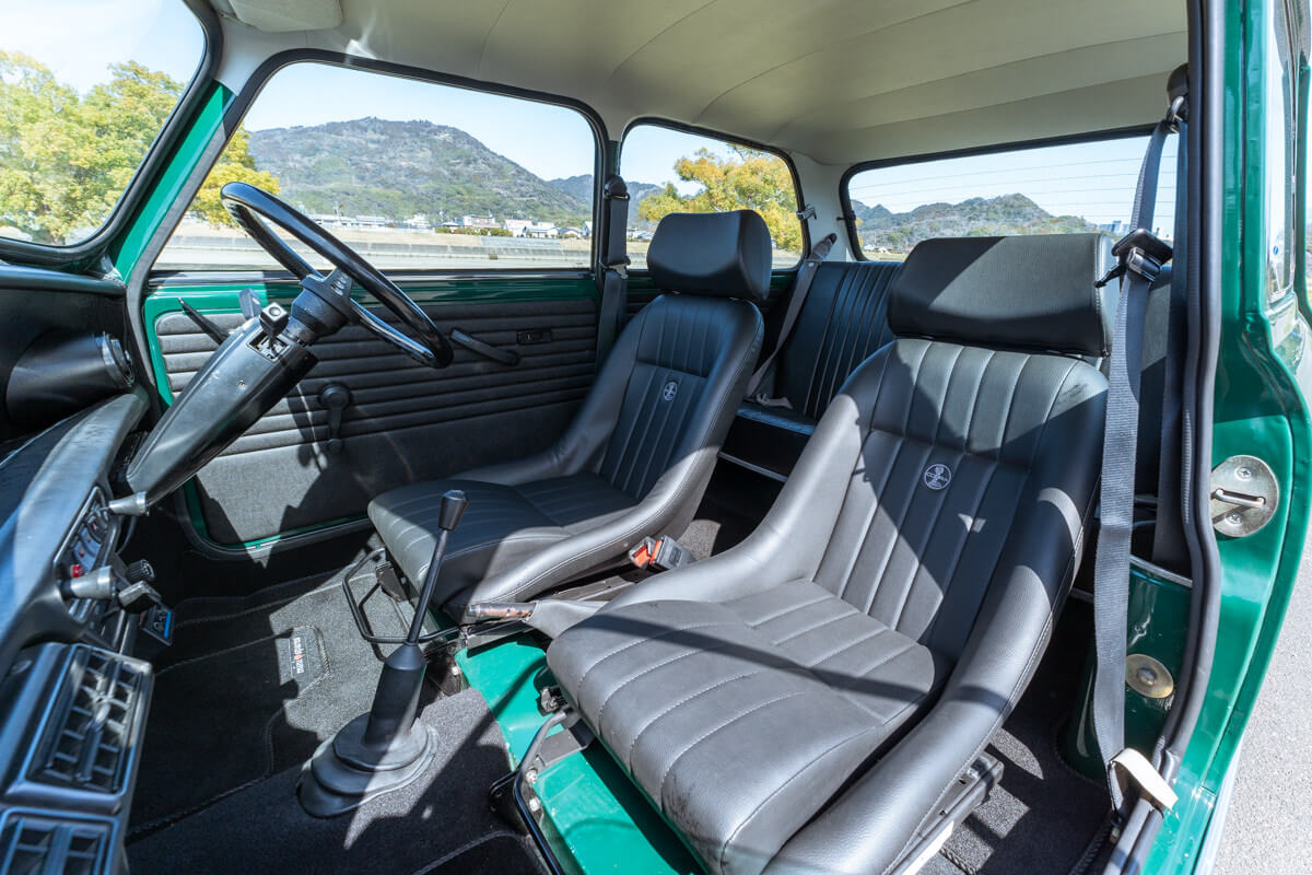 ローバーミニ 1000 クラシックスタイル