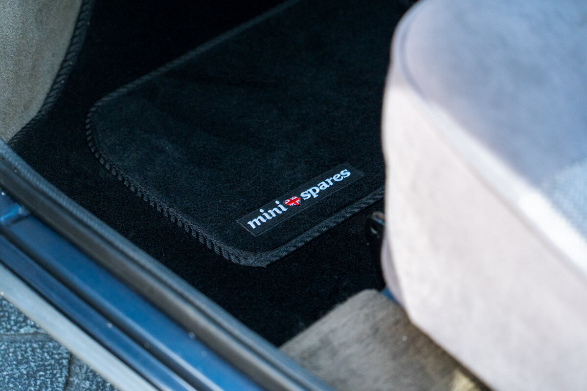 ローバーミニ 1000 メイフェア