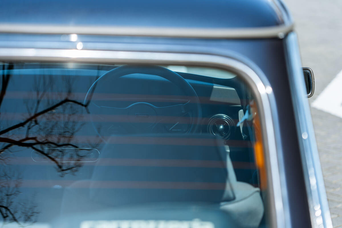 ローバーミニ 1000 メイフェア