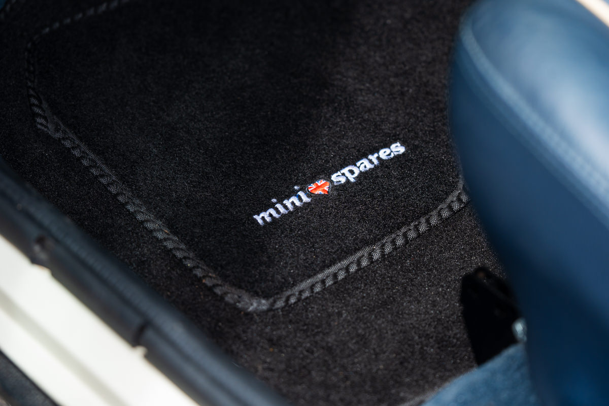 ローバーミニ 40周年アニバーサリー