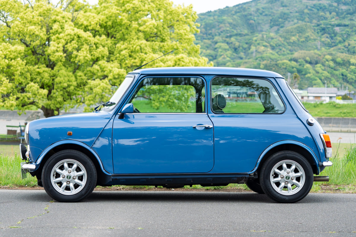 ローバーミニ 40周年アニバーサリー アイランドブルー