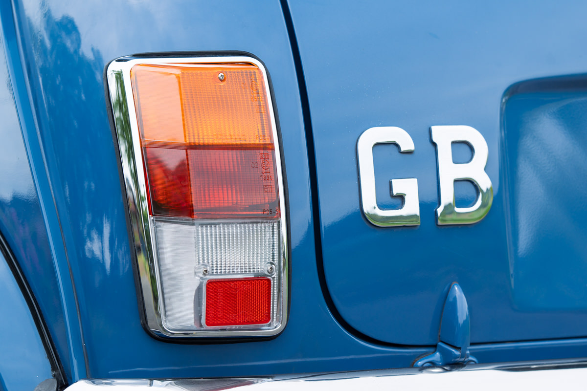 ローバーミニ 40周年アニバーサリー アイランドブルー