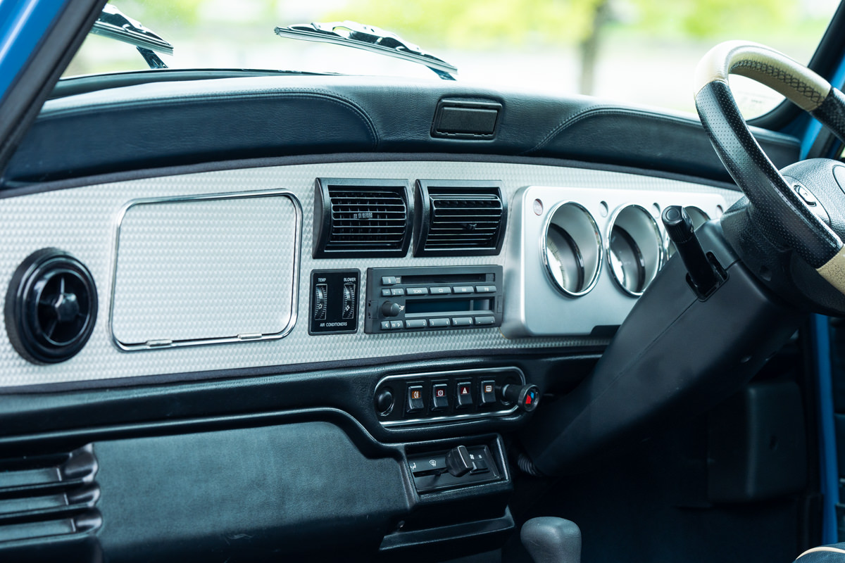 ローバーミニ 40周年アニバーサリー アイランドブルー