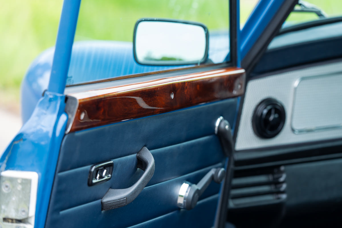 ローバーミニ 40周年アニバーサリー アイランドブルー