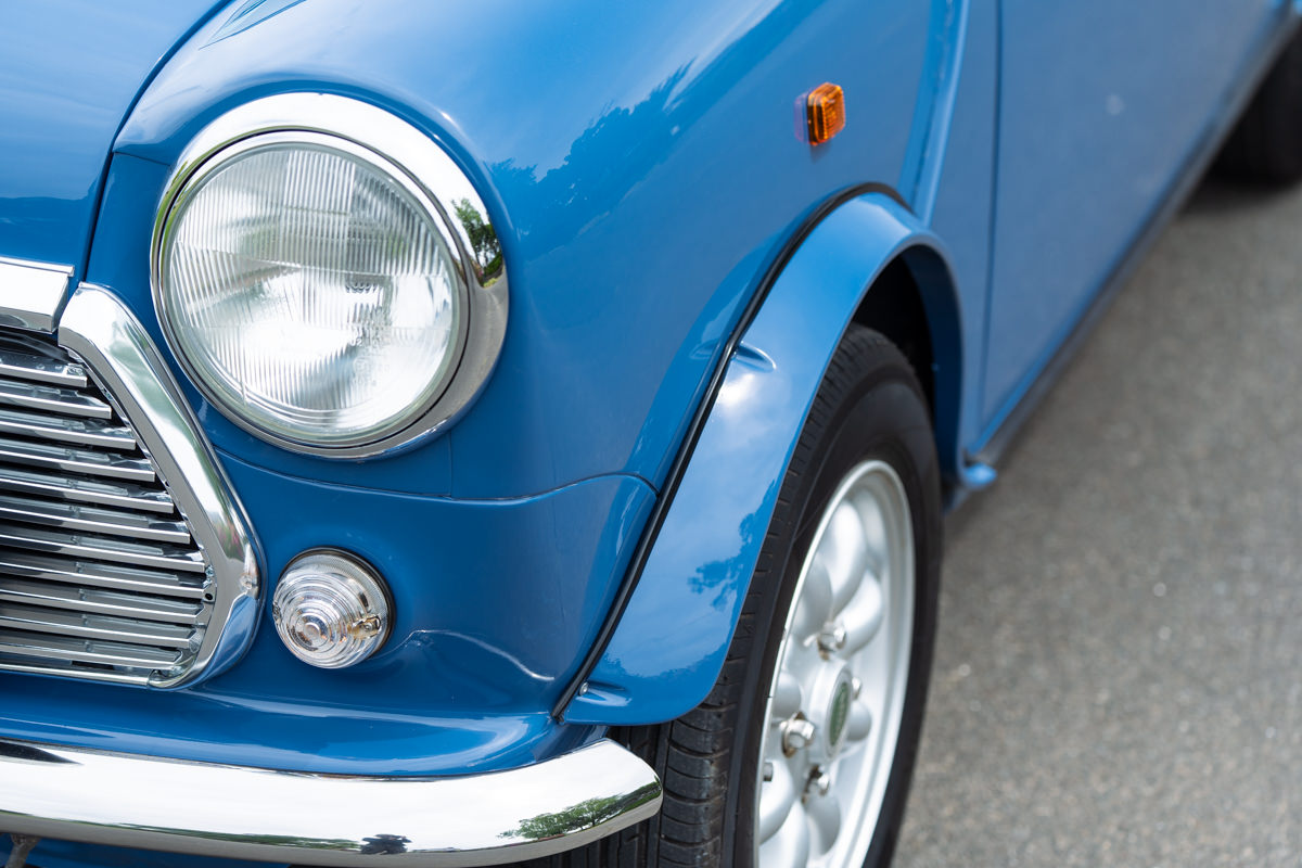 ローバーミニ 40周年アニバーサリー アイランドブルー